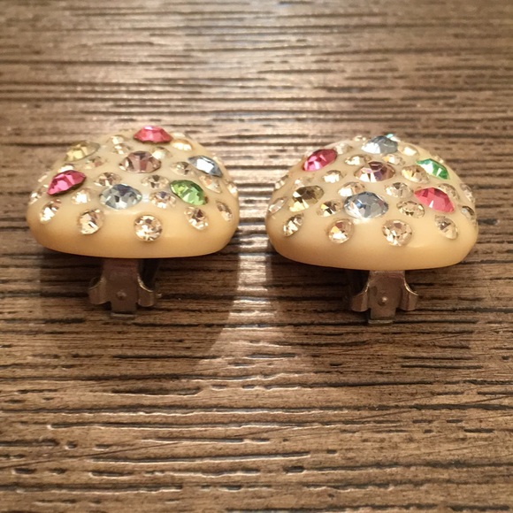 Vintage Pastel Colored Rhinestone Clip Earrings - Picture 4 of 8